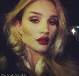 明星舞台化妆现场,现场化妆师独家秘籍大公开